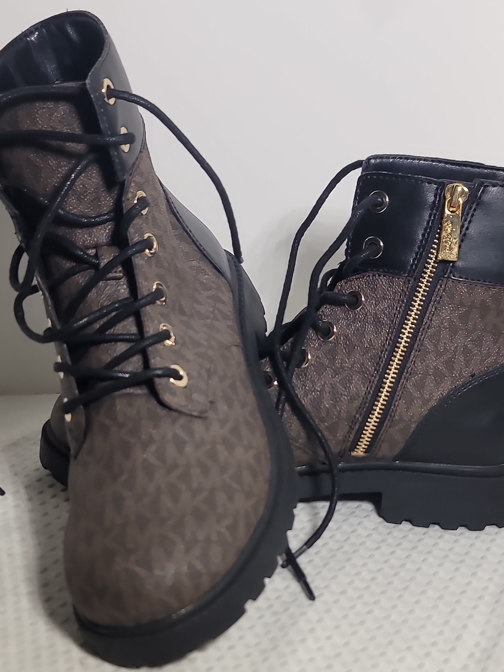 Michael Kors Black Suede Logo Insole Shoe - Picture 8 of 9